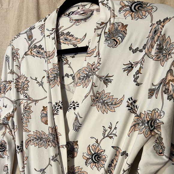 🤍 La Vie En Rose So Soft Floral House Coat - Picture 2 of 9